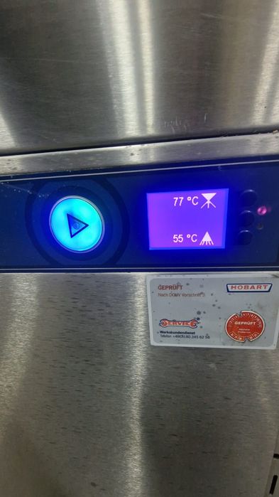 Съдомиална Hobart UXS-10A подходяща за миене на чинии,тенджери и тави