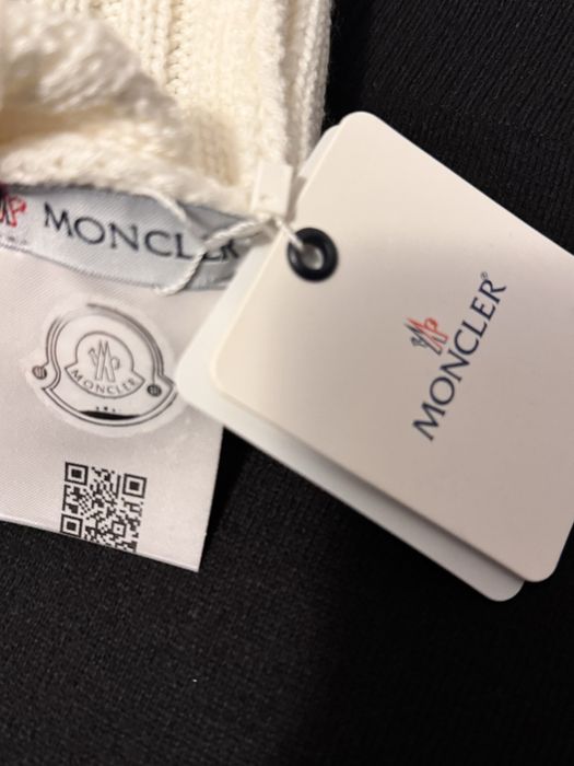 Vind fes( caciulă) Moncler