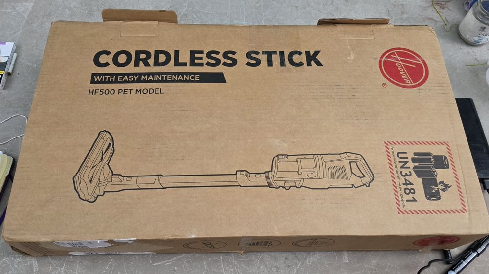 Правостояща прахосмукачка Hoover