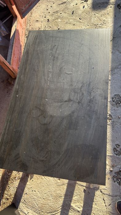 Продам стол журнальный