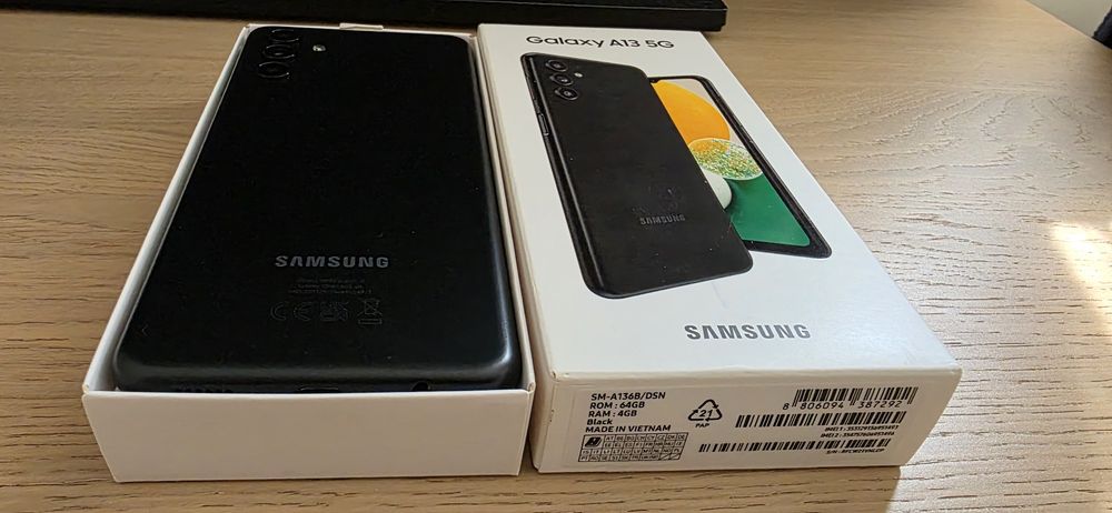 Samsung Galaxy A13 5G – много запазен + бонус кейс