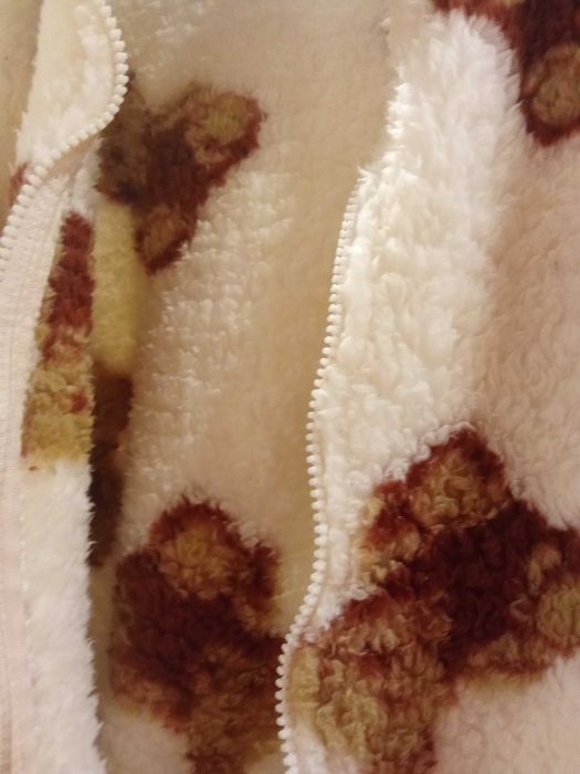 Пухкав суитшърт момиче  11 г. - 16 лв.