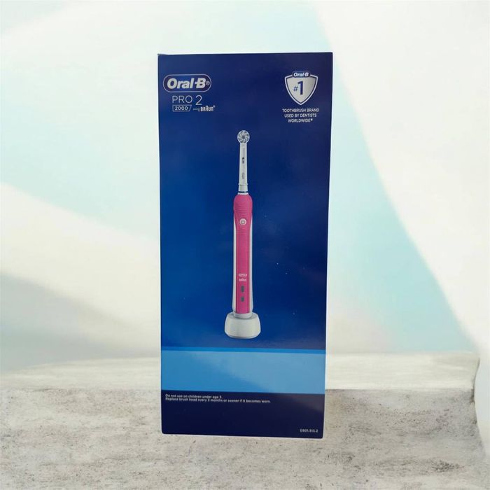Электрическая зубная щетка Oral-B Pro 2  2000