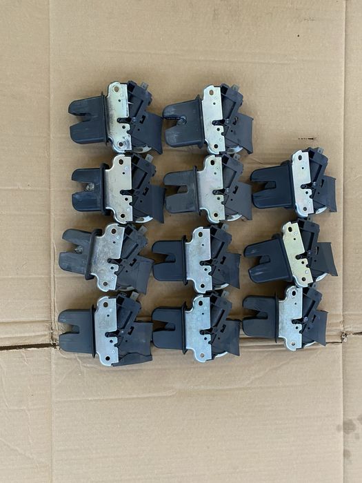 Broasca portbagaj audi a4 a5 a6 passat b6 b7 cc berlina