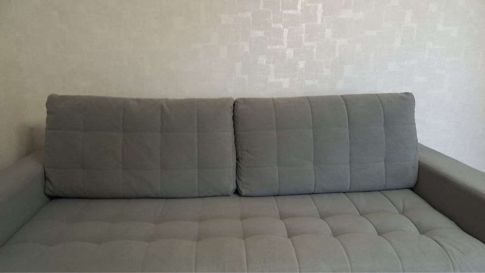 Продам диван  б у