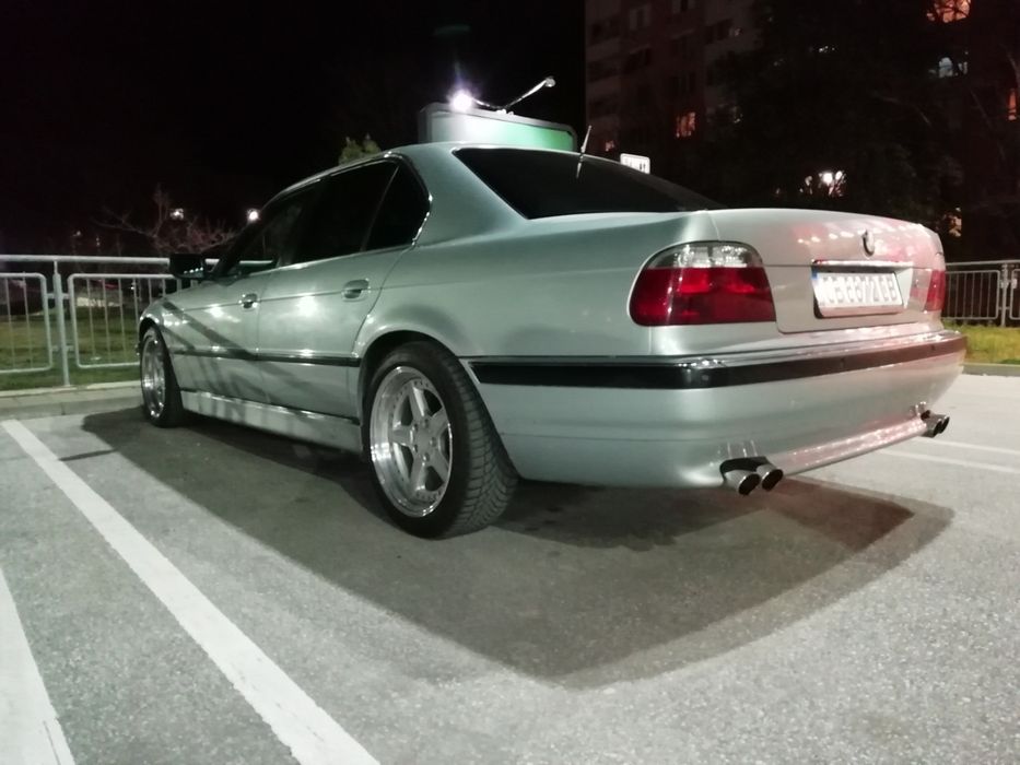 BMW Е38 740i V8 под наем за абитуриентски бал, сватба, фотосесия и др.