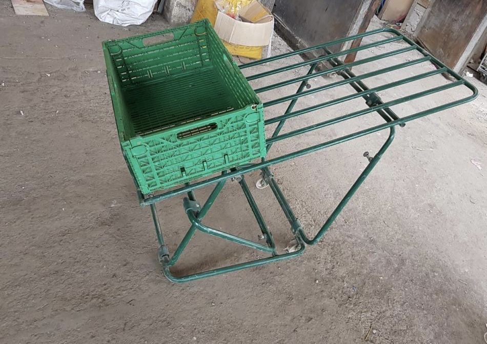 Продам стеллаж под ящики для овощей