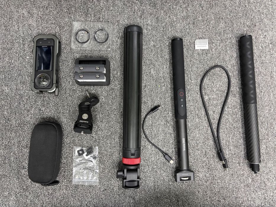 Комплект insta 360 x4 как новый