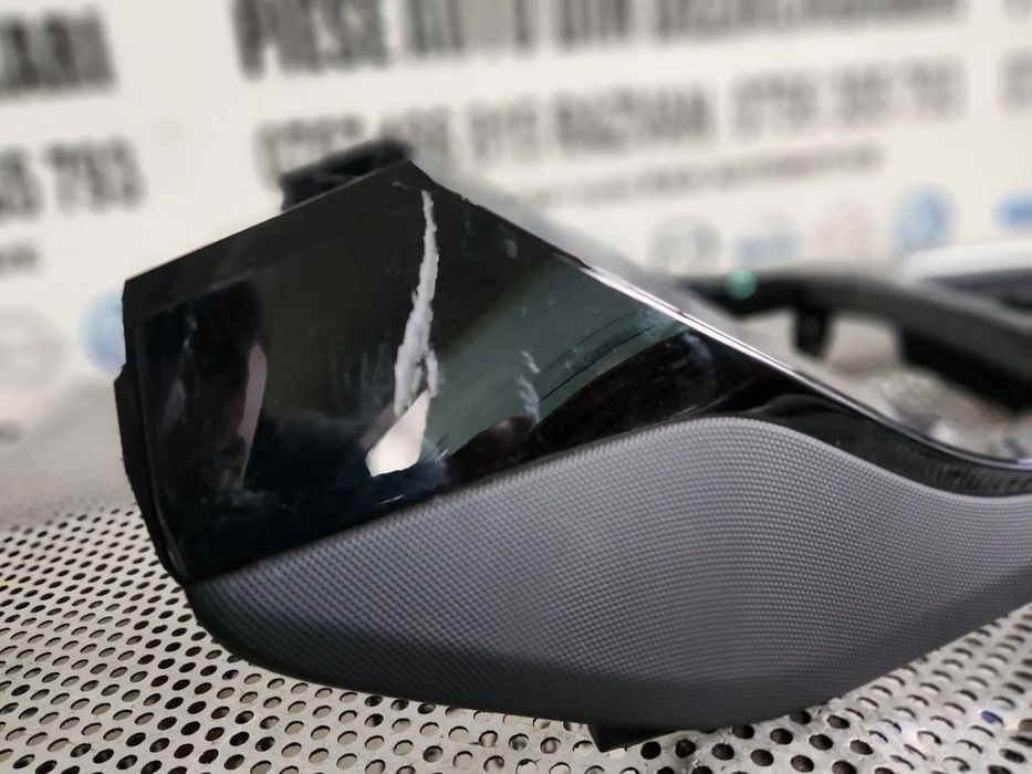 Ornament Trim Consola Centrala Schimbator Bmw Seria 1 F40 F41 Volan Stanga Mic Defect Dezmembrez Bm