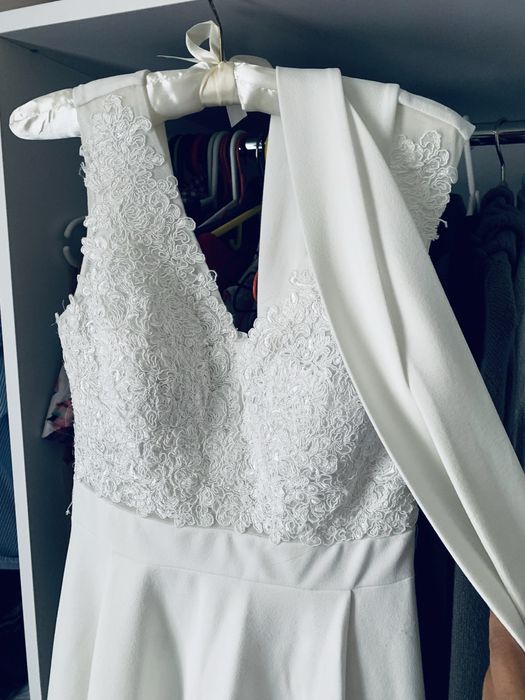 Бяла официална рокля,  р-р 36