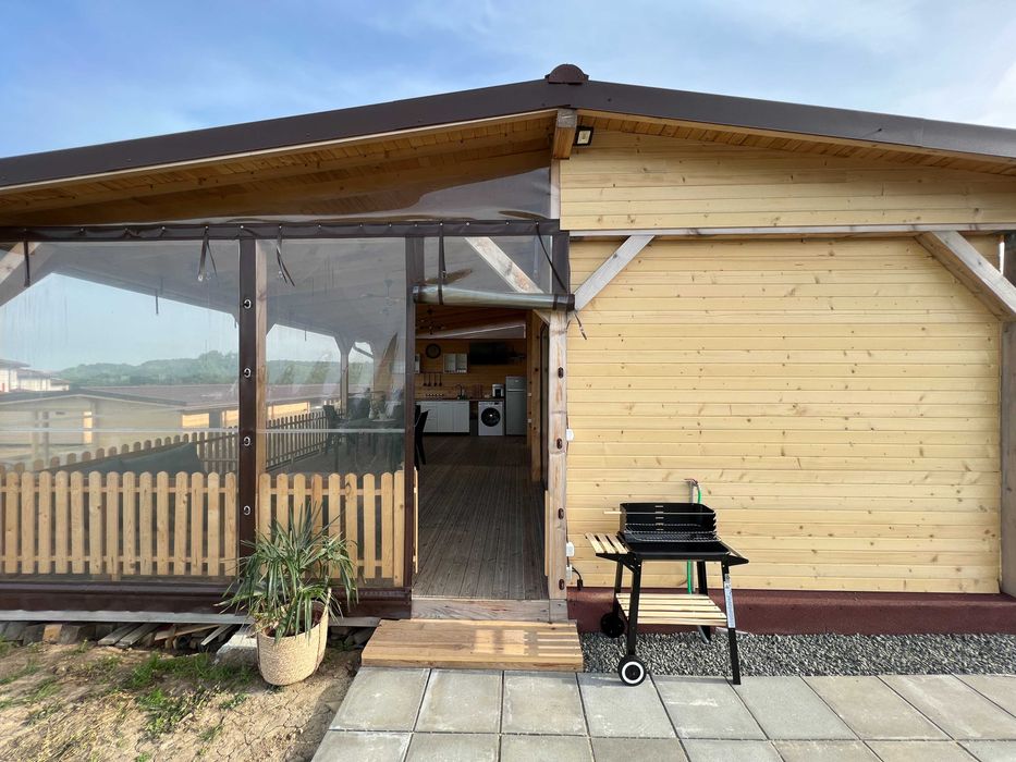 Бунгала Friends, на море в Арапя