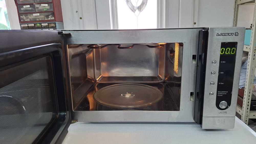 Cuptor cu microunde cu Grill Lamar full inox
