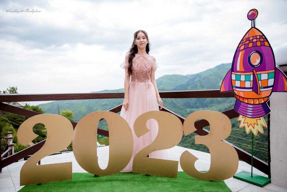 Вечернее выпускное платье на прокат