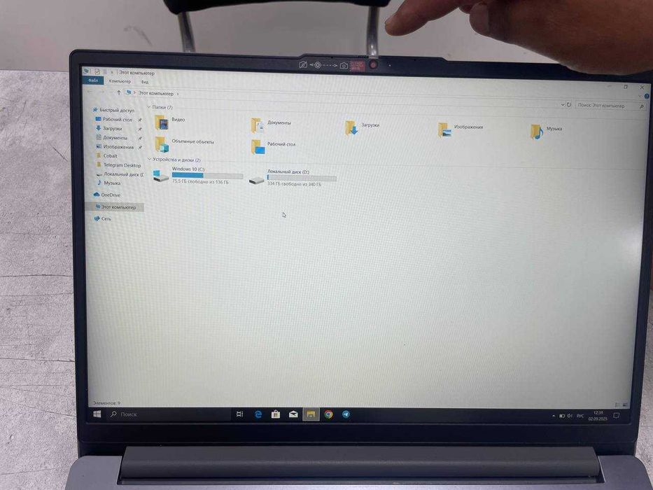 Noutbuk sotiladi lenova deyarli yangi