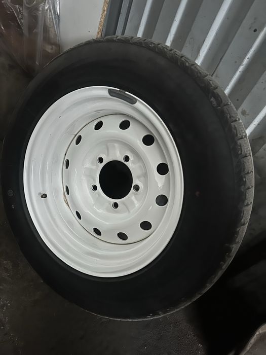 Колеса , диски на ниву и уаз