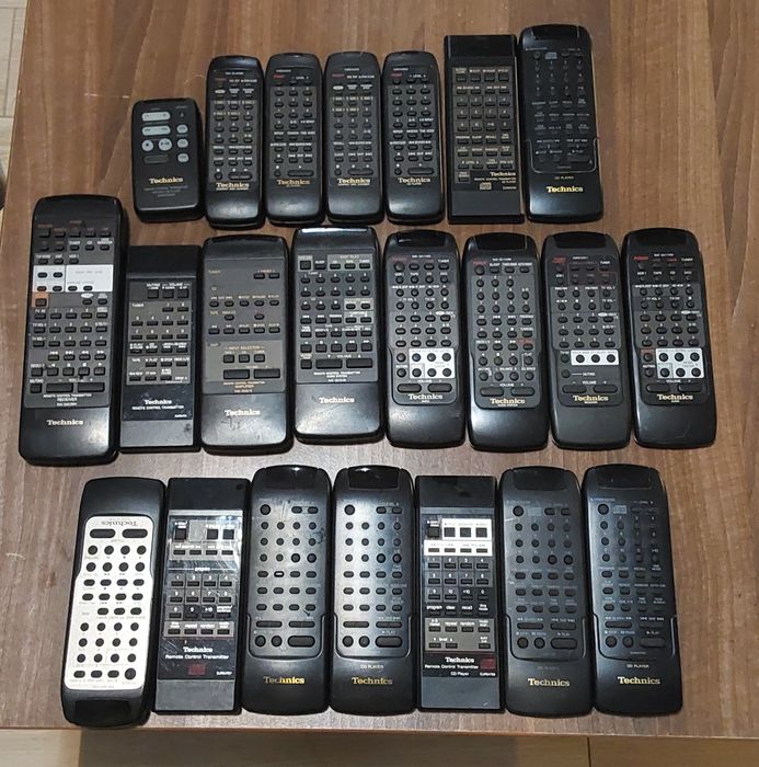 Telecomenzi pentru sisteme audio Technics,  Sony, Sanyo,  Denon,etc