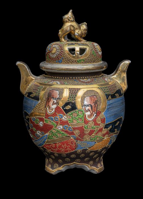 Японска ваза, съд за ароматизиране Satsuma.