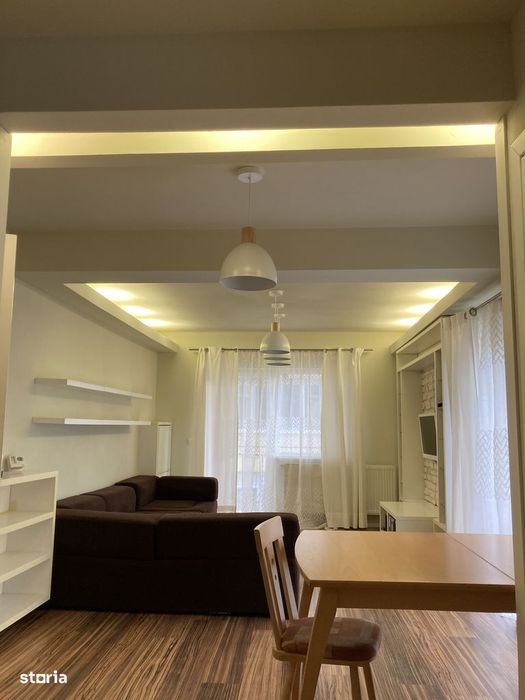 Apartament 2 camere, mobilat, etaj 1, balcon