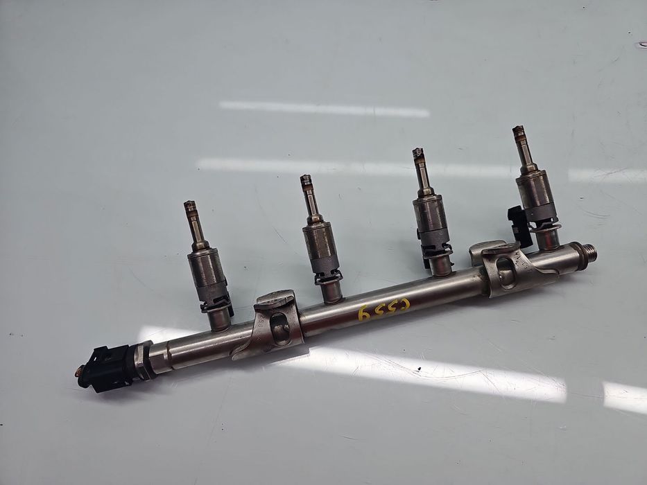 Rampa injectoare Skoda Octavia 3 (5E3) [Fabr 2012-2020] 04E133320D 1.4
