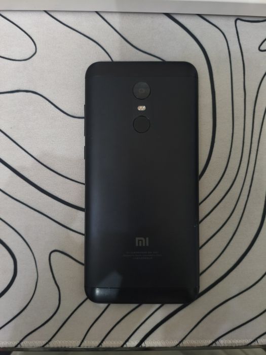 Продам Redmi 5 plus СРОЧНО