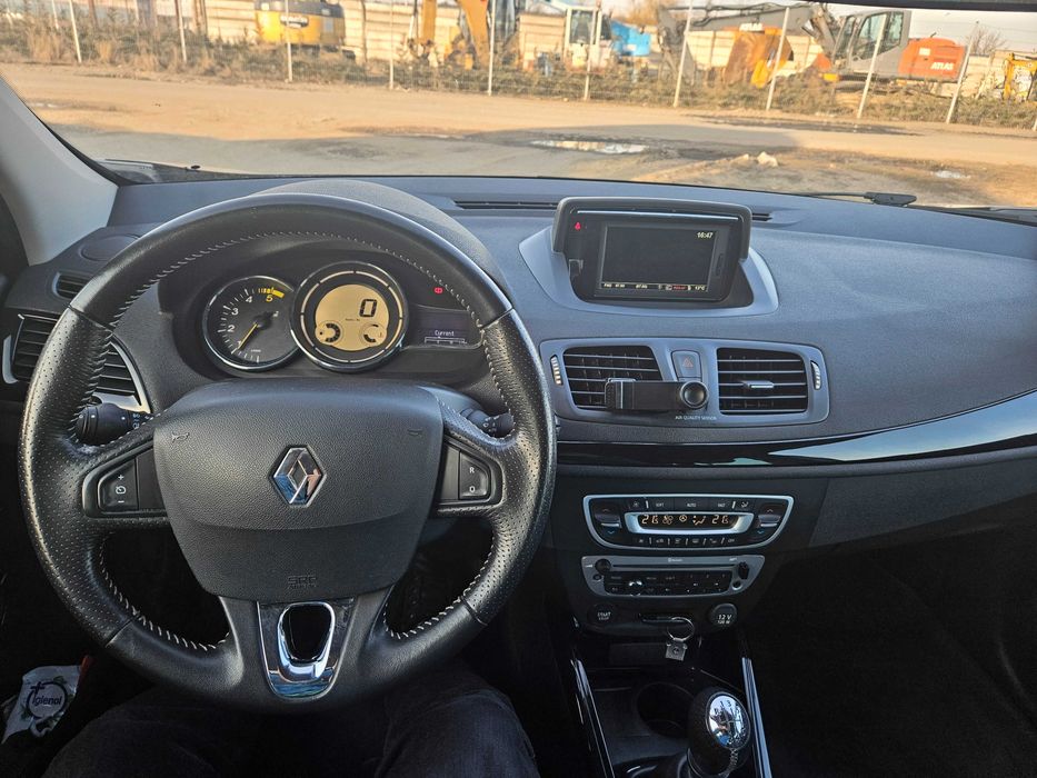 RENAULT MEGANE 3 Grandtour  dCi 130 Bose Edition, An 2013, 215.432 Km