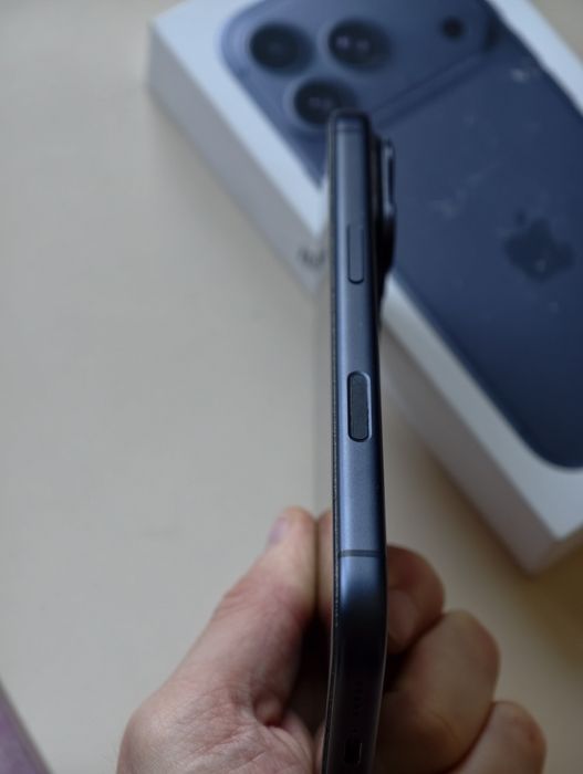 iPhone 17 Pro 256 gb ёмкость 100 EAC