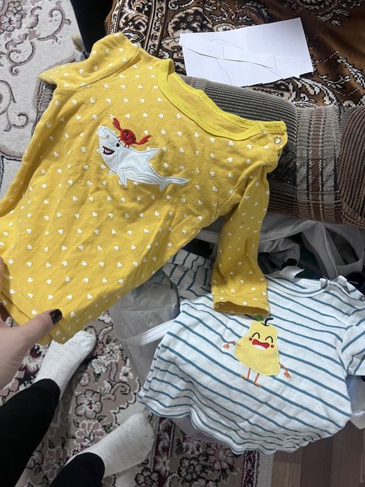 БЕСПЛАТНО отдам Вещи для девочек