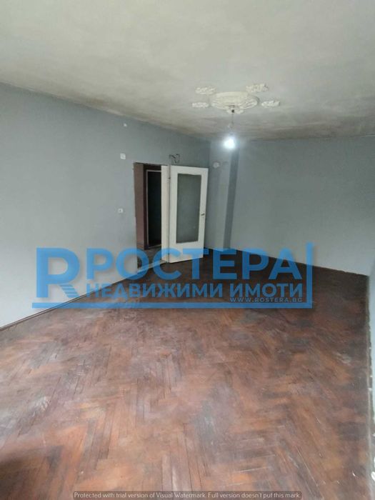 Продава се Тристаен апартамент в Търговище, Запад 2 - 78 кв.м за 914 €/кв.м - Снимка #5