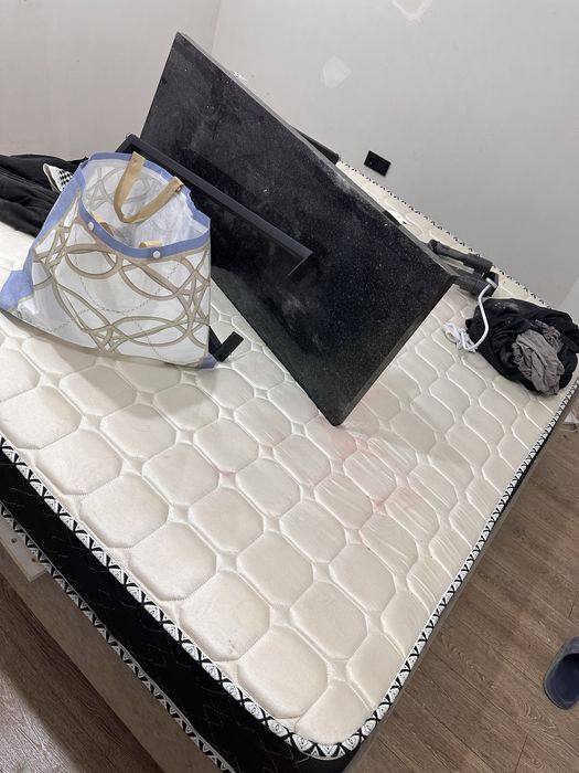 Отдам матрац 1.60/2.00