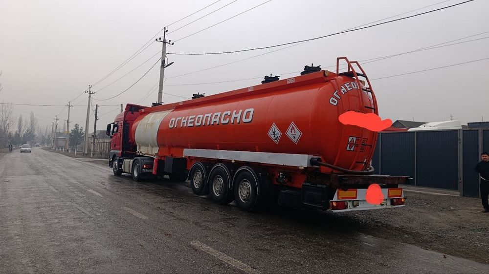 Бензовоз Kogel 45 tonnalik sotiladi