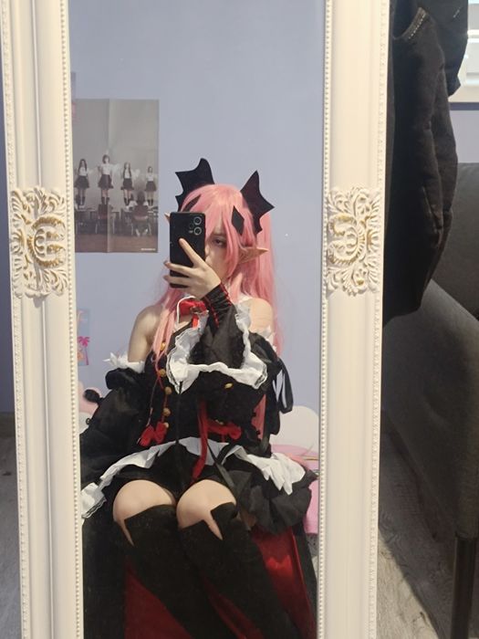 Krul Tepes Cosplay