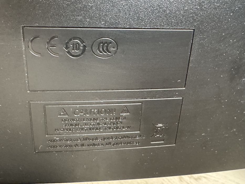 Монитор Packard bell