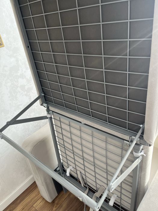 Продам диван в отличном состояний