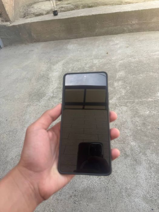 Redmi poco m6 pro srochni sotiladi joyi 256 tagi plus 2 ta smkartali