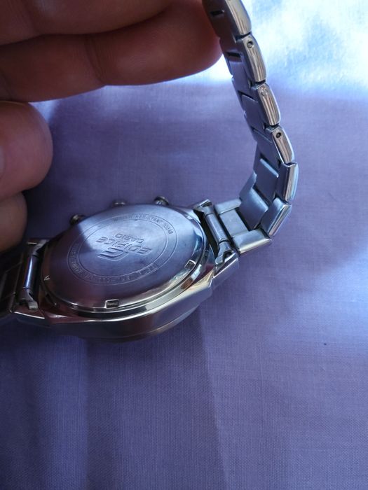 Casio edifice efv-600d-2avuef часовник