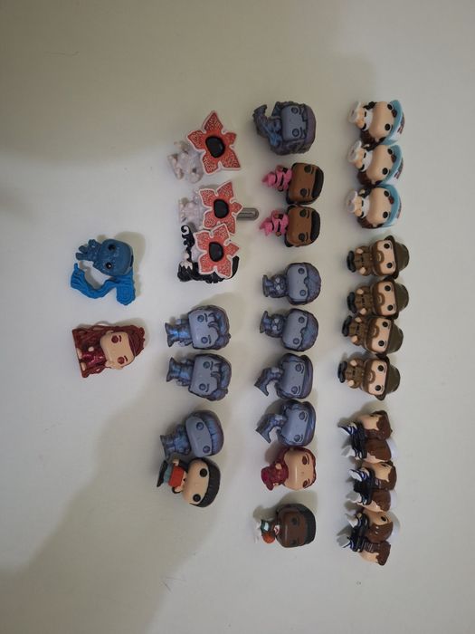 Stranger things фигурки из kinder joy