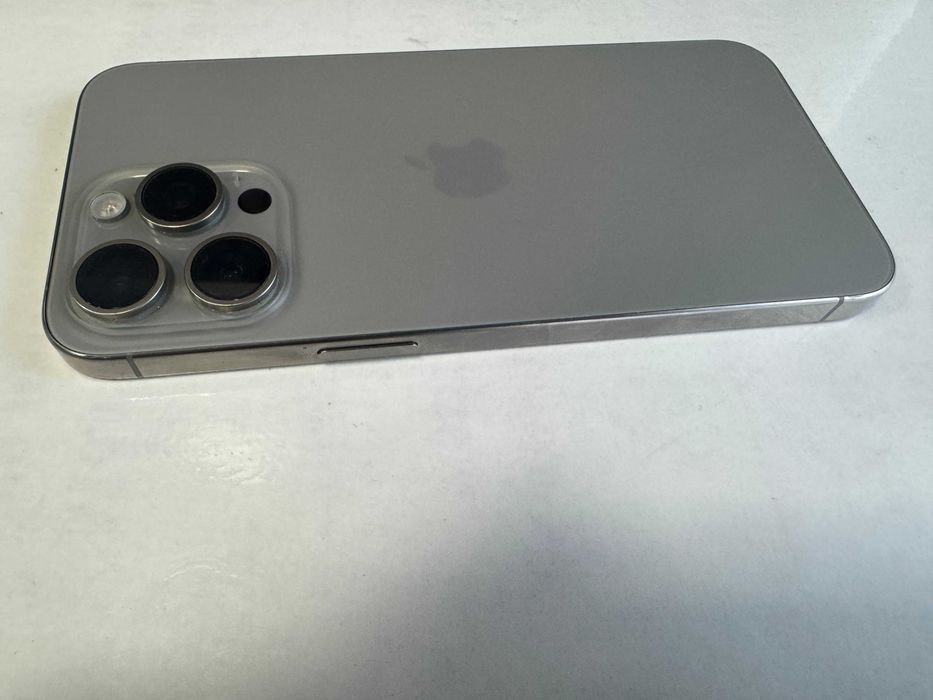 iPhone 15 Pro Max 256gb фабрично отключен