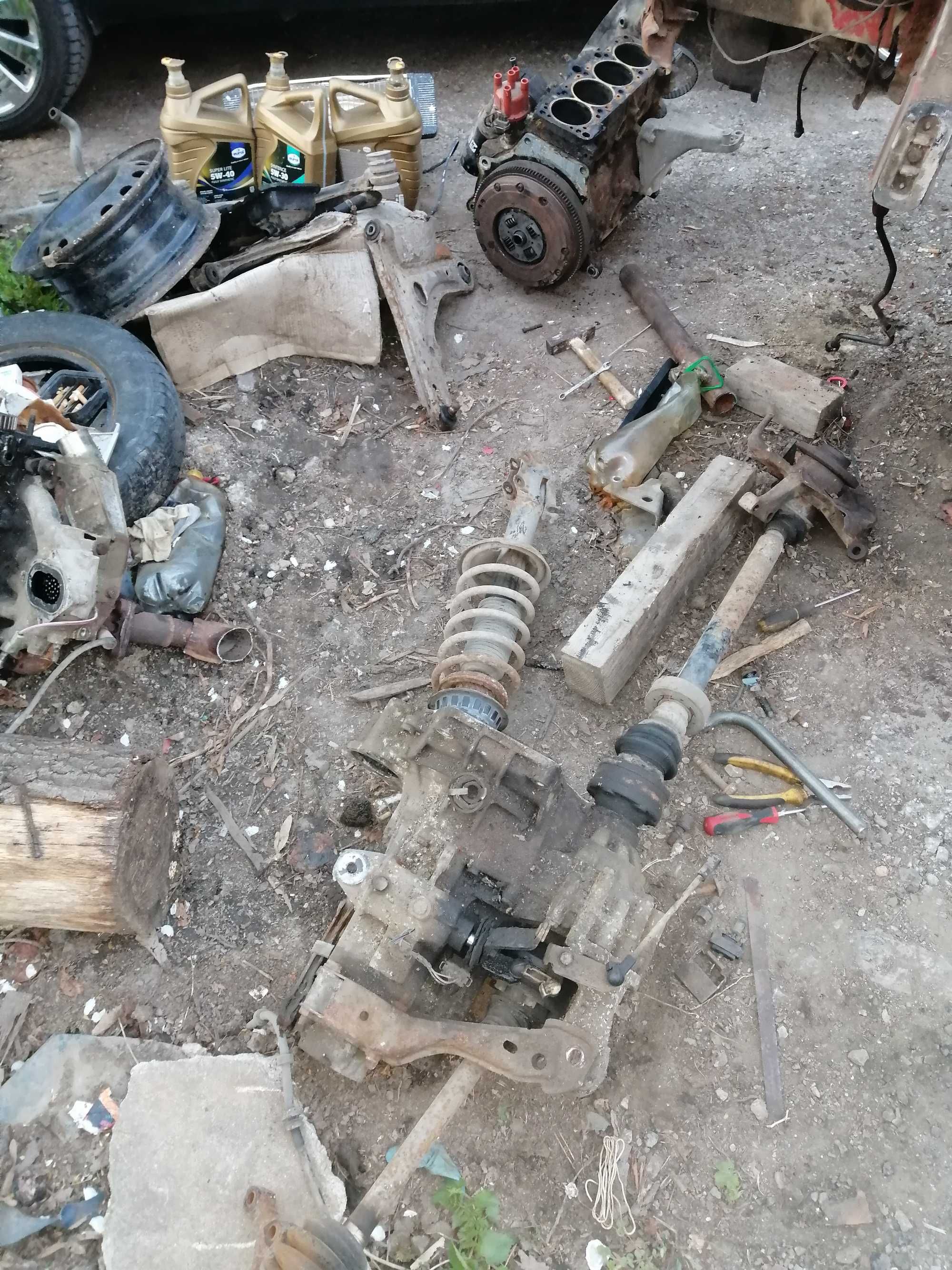 Голф 3 на части,vw golf, врата,моторче чистачки,водна помпа гр. София ...