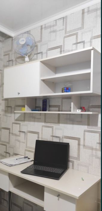 Рабочий стол школьный