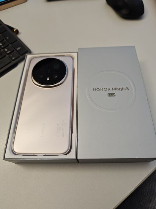 Honor magic 8 pro, NOU. NEFOLOSIT, global 7100 mAh