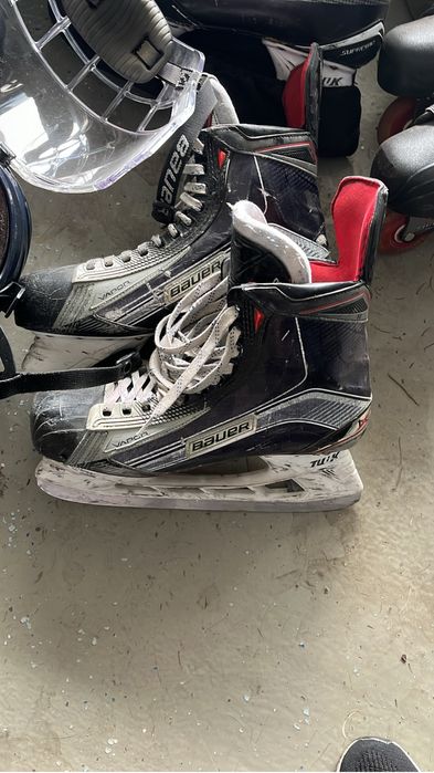 Продам професиональные коньки Bauer 1x