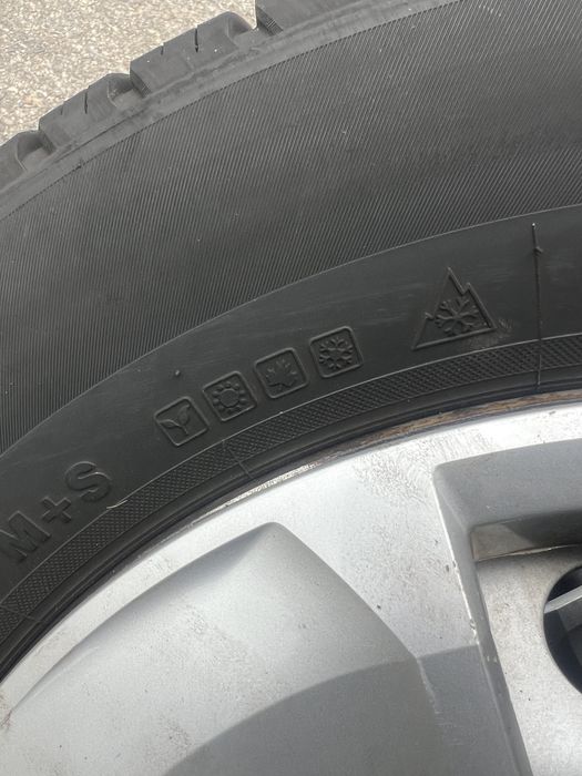 Jante Tabla # Cauciucuri All Season #Vw T5 # 215 65 16 C # Dot 2023 #