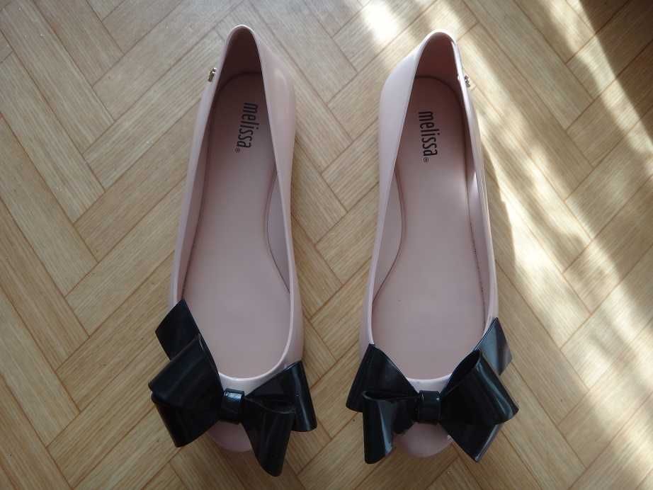 Melissa Пастелнорозови гумени пантофки с панделка 37 номер