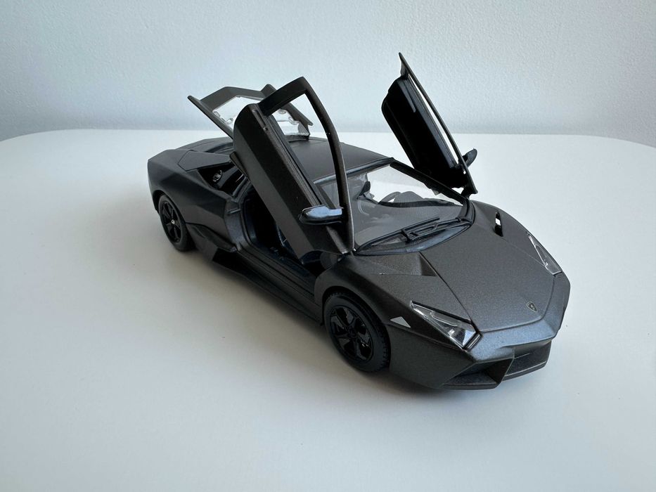 Macheta auto Bburago Lamborghini Reventon 1/24