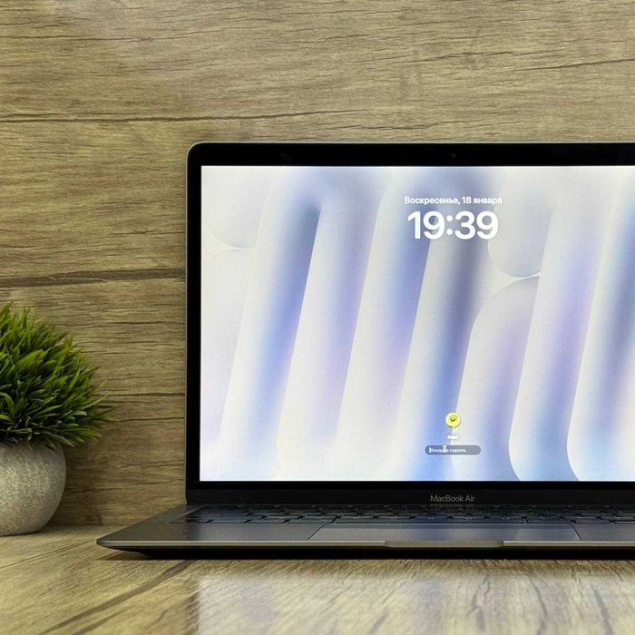 б/у MacBook Air 13” M1 / 8Gb / 256 Gb Grey