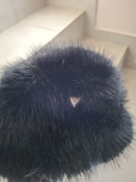 Дамски шапки  нови