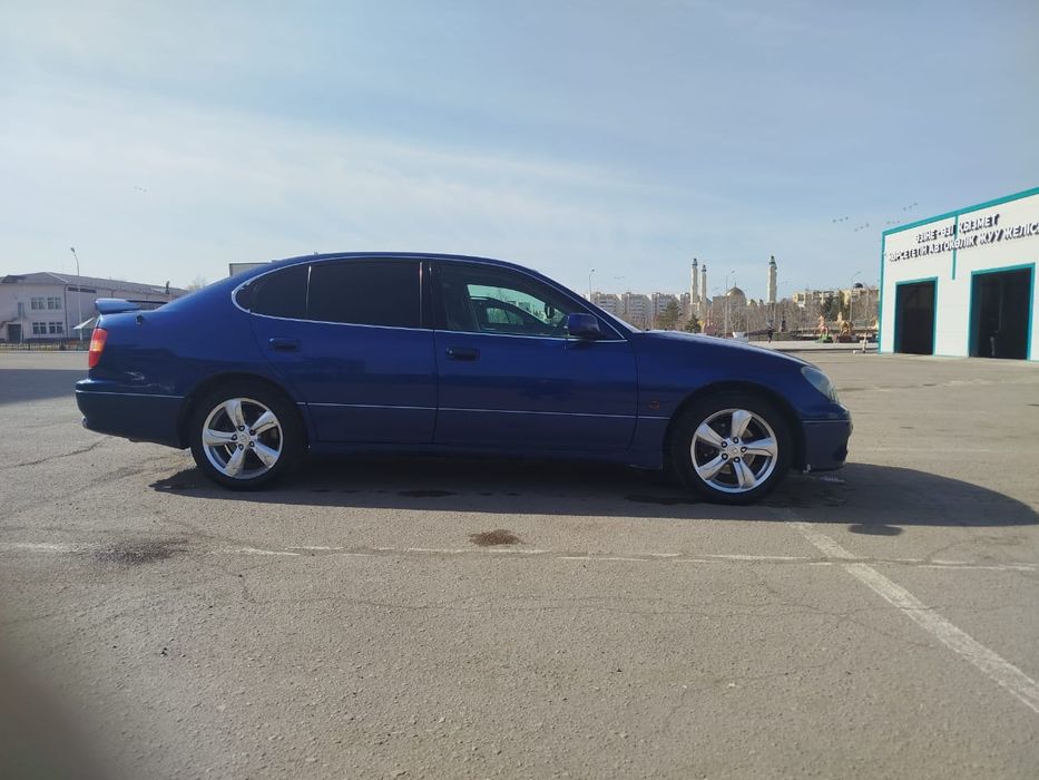 Продам Lexus GS300