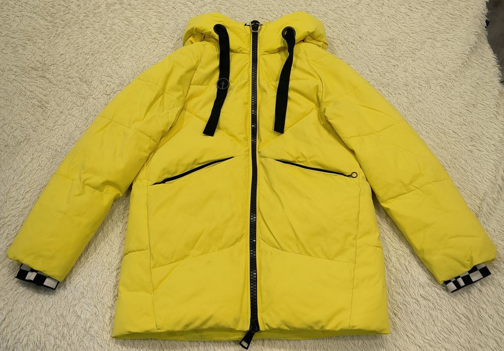 Продам зимнюю куртку