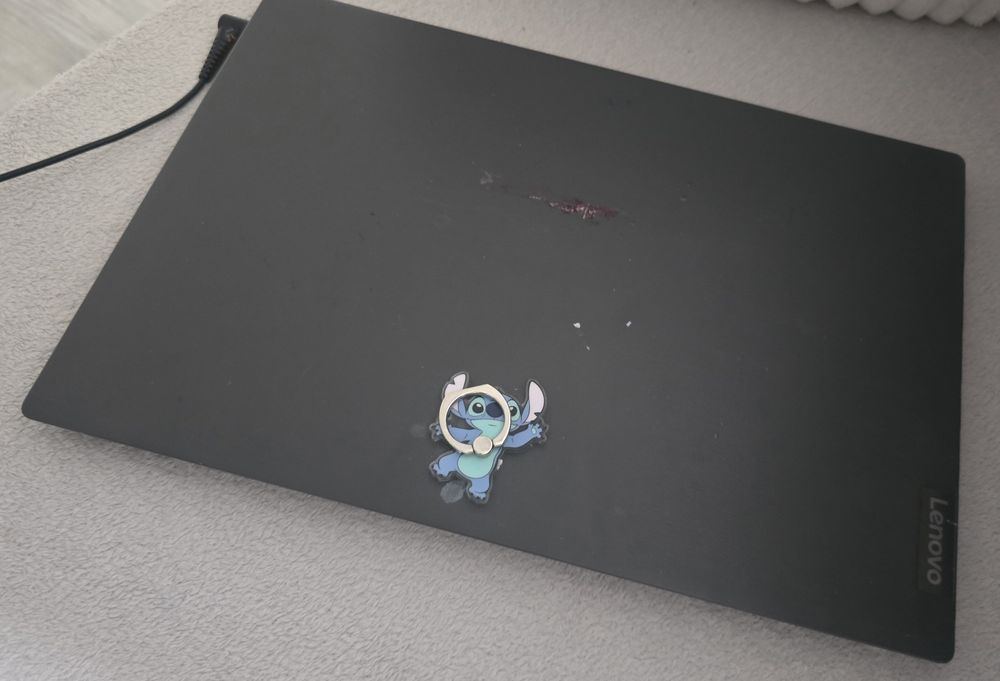 Laptop Lenovo V15-Ill