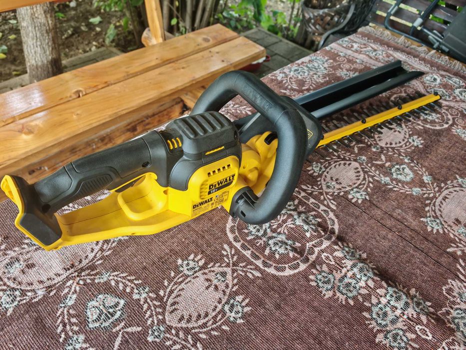 Trimer DeWalt DCMHT563P1-QW
